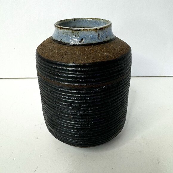 Studio Art Pottery Vase 5.25" Tall Texture Satin Matte Black Brown Glaze Rustic - Picture 1 of 8